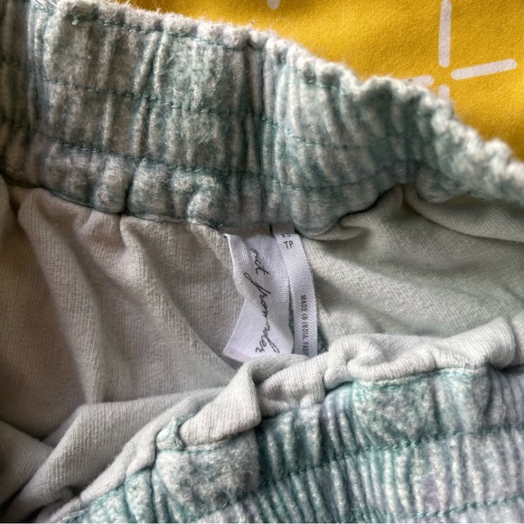 Urban Outfitters Dolphin Shorts - Picture 6 of 6